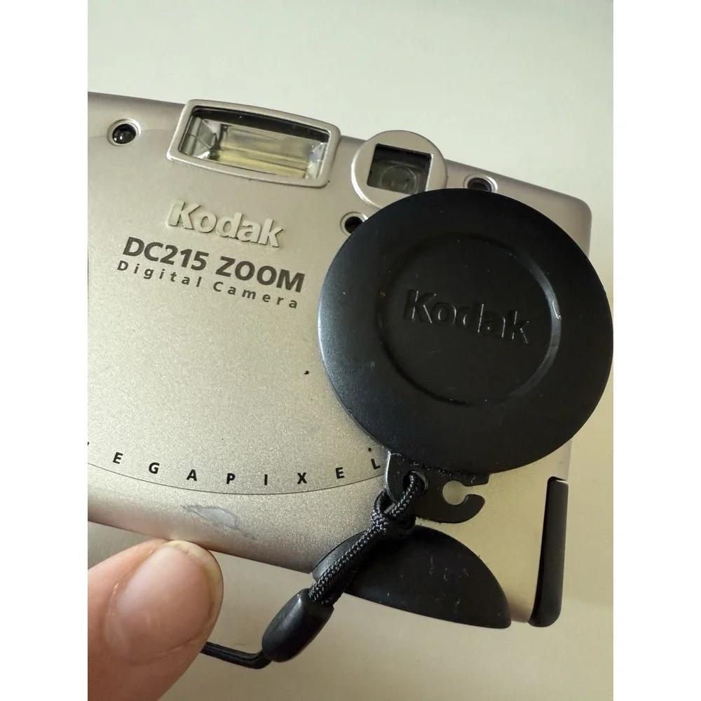Kodak DC215 Zoom Digital Camera With 32 MB Picture Card - Working‎ Nice